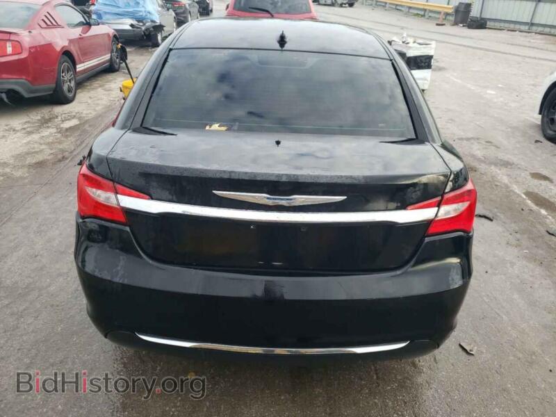 2013 Chrysler 200 (VIN 1C3CCBAB8DN569028) — photo 6 of 12
