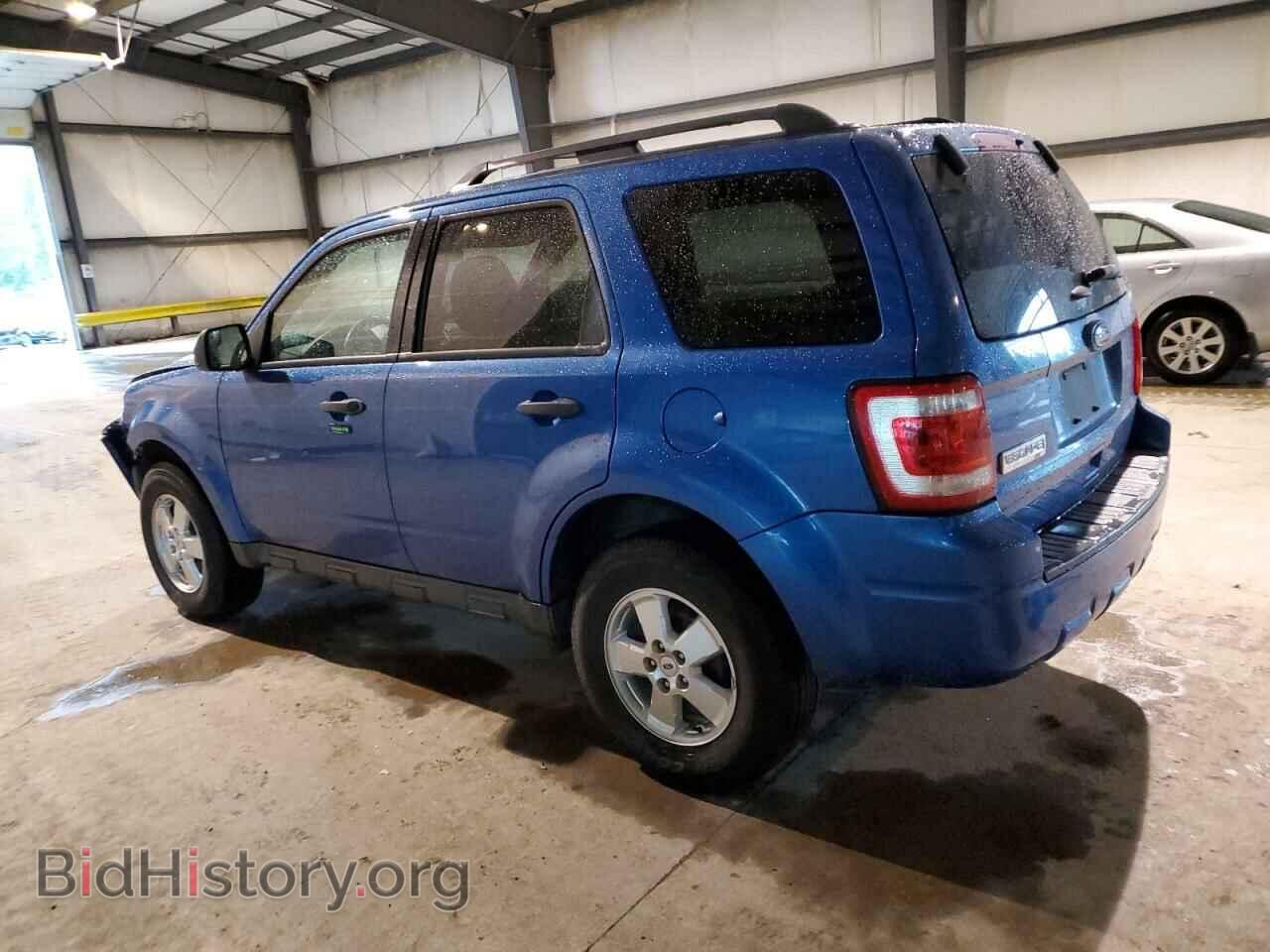 2011 FORD ESCAPE - VIN: 1FMCU0D74BKA50587 - Фото 2