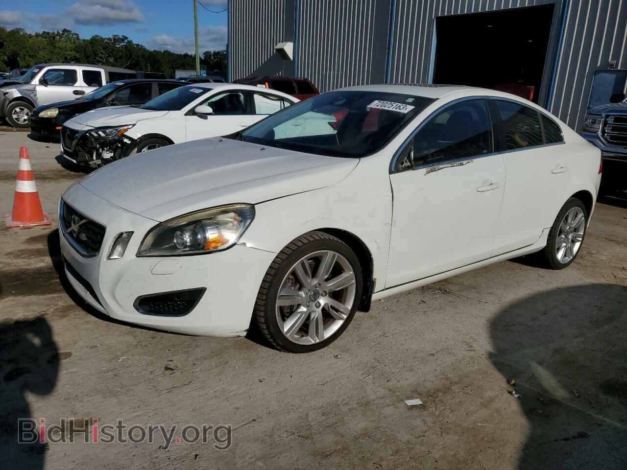 Фотография YV1902FH9C2122472 - VOLVO S60 2012