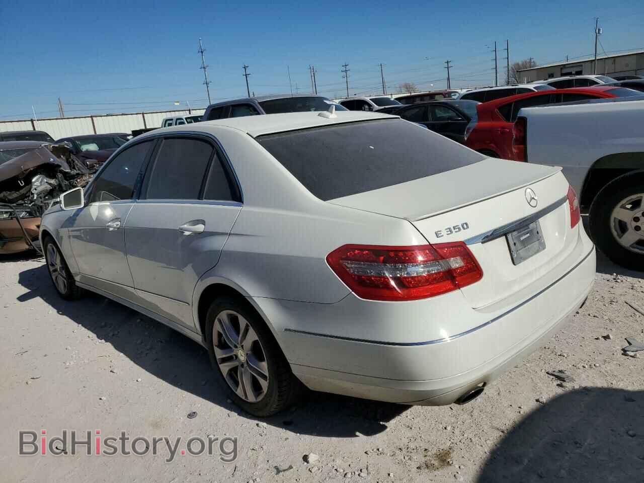 2011 MERCEDES-BENZ E-CLASS - VIN: WDDHF5GB6BA472745 - Фото 2