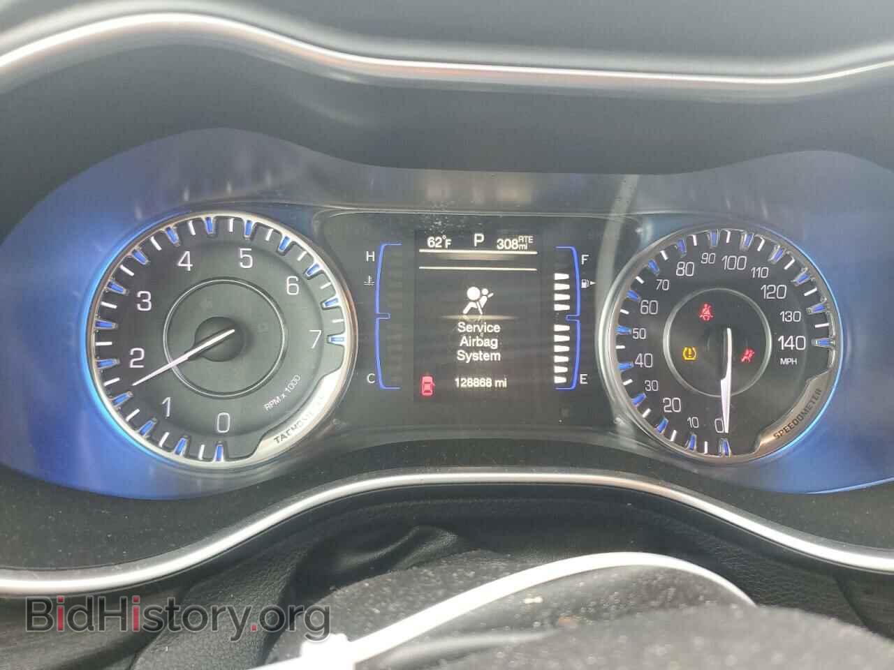 2016 CHRYSLER 200 - VIN: 1C3CCCAB9GN120001 - Фото 9