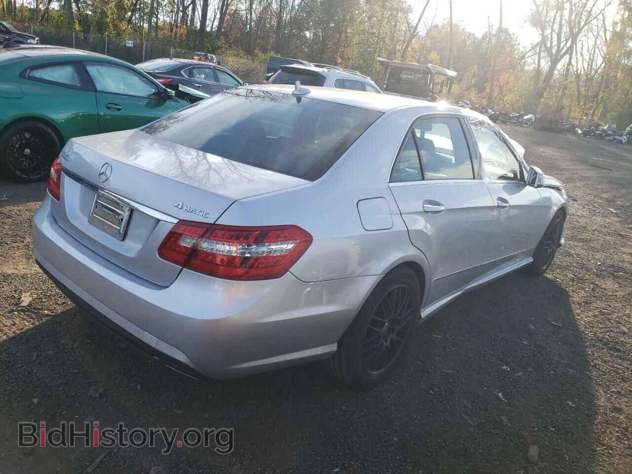 2011 MERCEDES-BENZ E-CLASS - VIN: WDDHF8HB2BA305539 - Фото 3