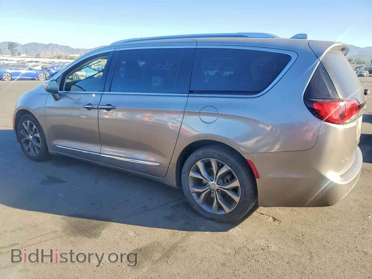 2017 CHRYSLER PACIFICA - VIN: 2C4RC1GG5HR653156 - Фото 2