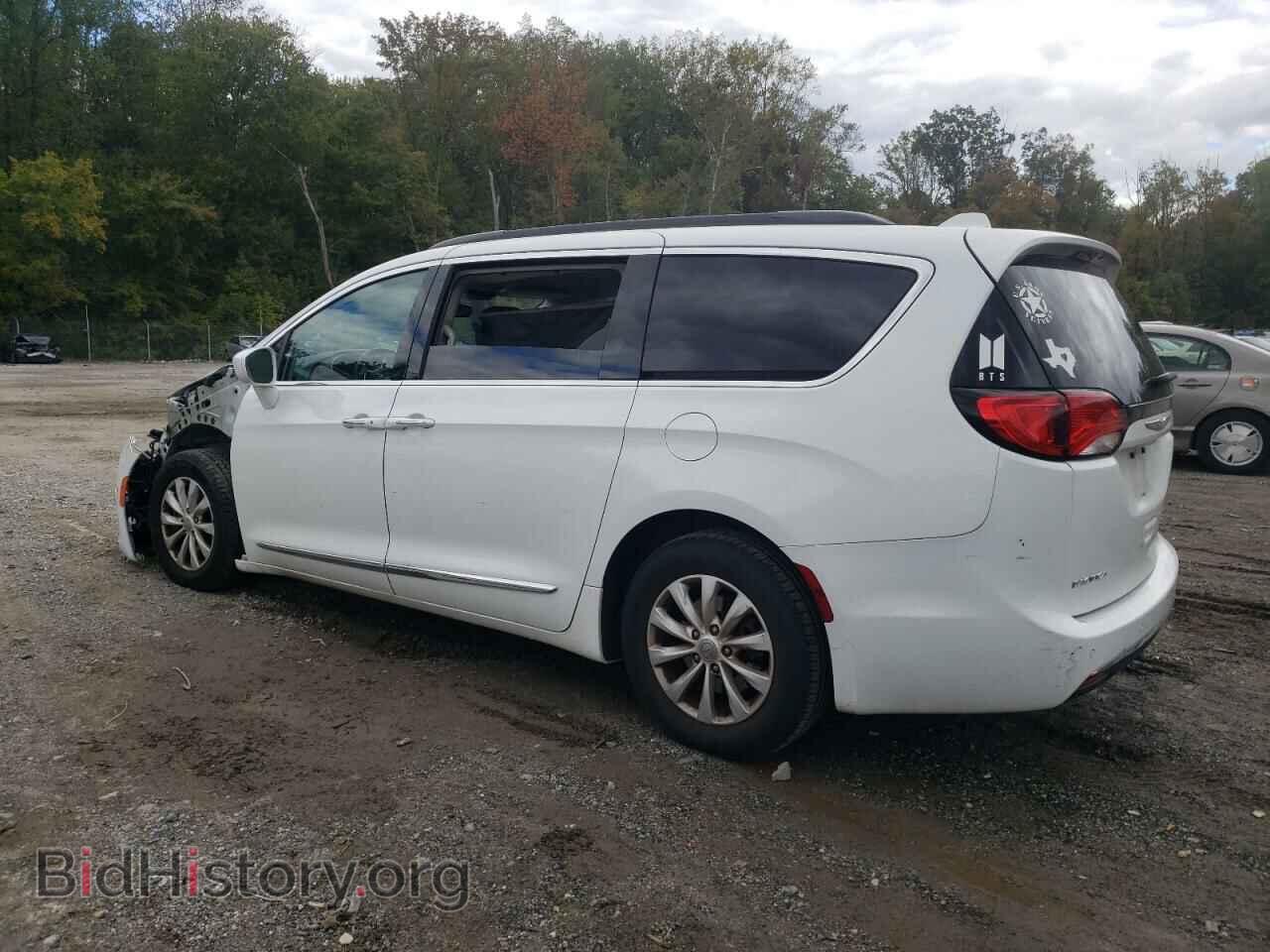2017 CHRYSLER PACIFICA - VIN: 2C4RC1BG6HR642691 - Фото 2