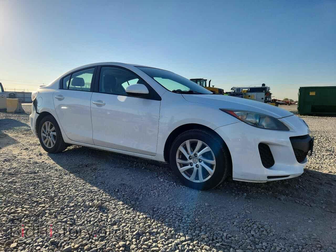 2012 MAZDA 3 - VIN: JM1BL1V87C1678733 - Photo 4