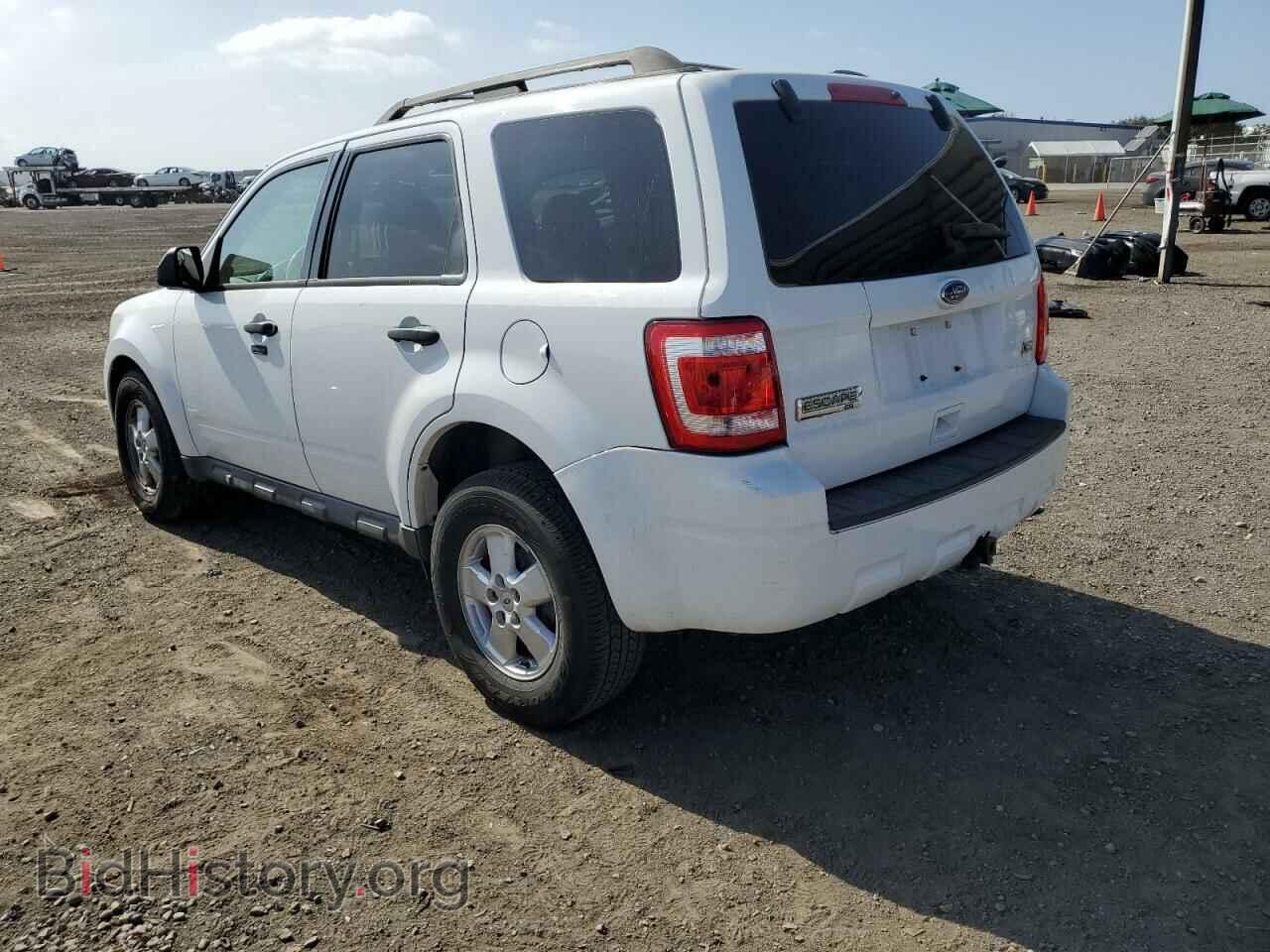 2010 FORD ESCAPE - VIN: 1FMCU0DG1AKD07199 - Фото 2