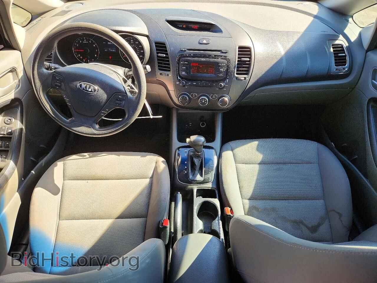 2017 KIA FORTE - VIN: 3KPFK4A78HE038411 - Photo 8