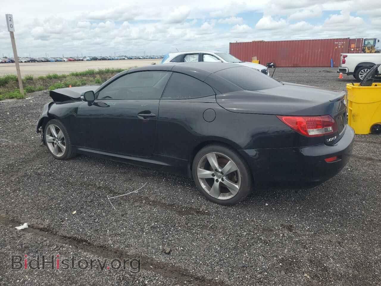 2010 LEXUS IS - VIN: JTHFF2C2XA2512242 - Photo 2