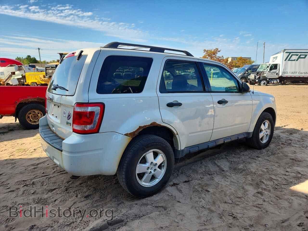 2011 FORD ESCAPE - VIN: 1FMCU0DG4BKC59280 - Photo 3