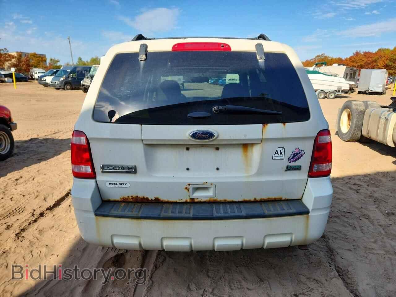 2011 FORD ESCAPE - VIN: 1FMCU0DG4BKC59280 - Photo 6