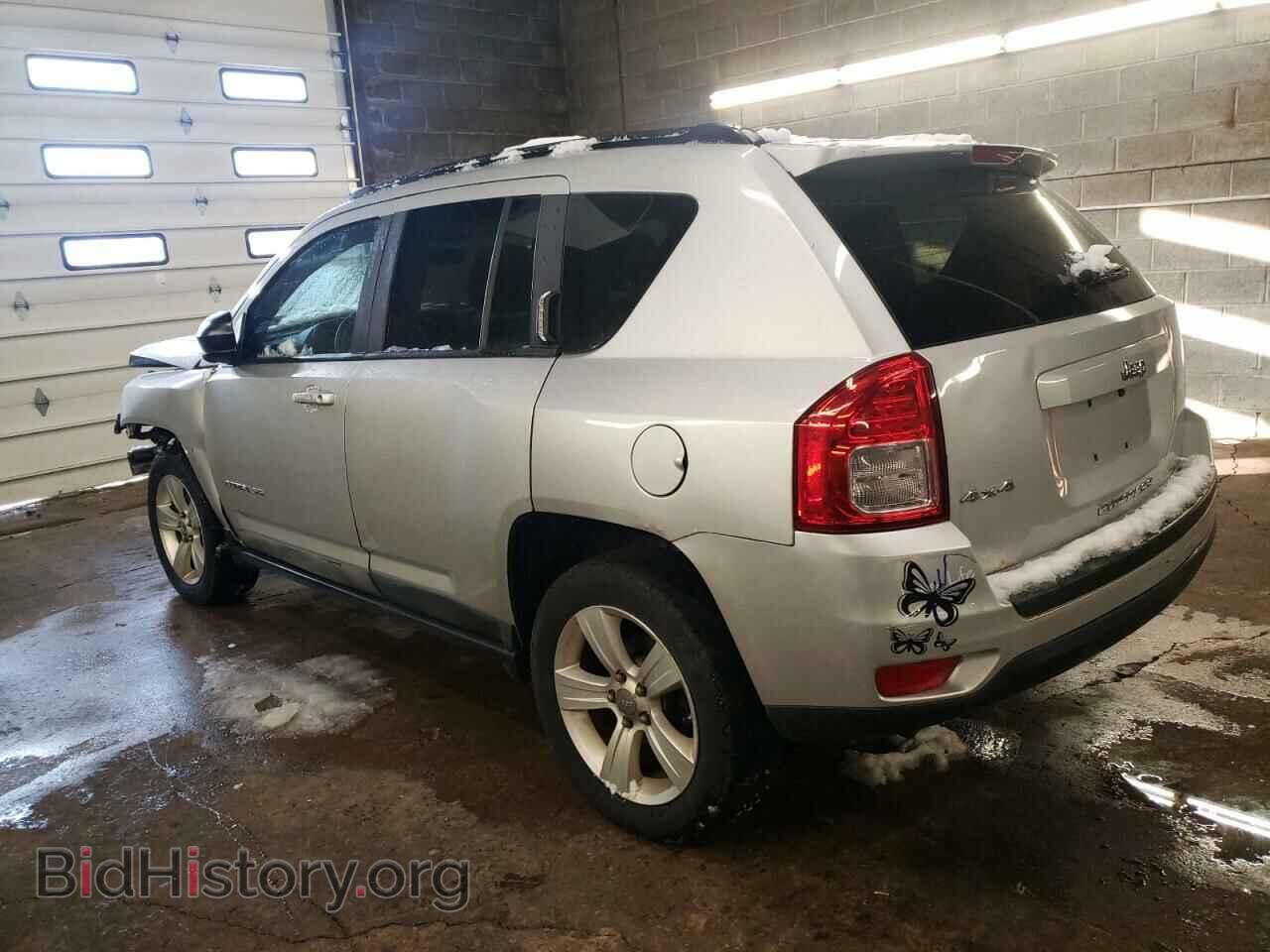 2011 JEEP COMPASS - VIN: 1J4NF1FB2BD136154 - Photo 2