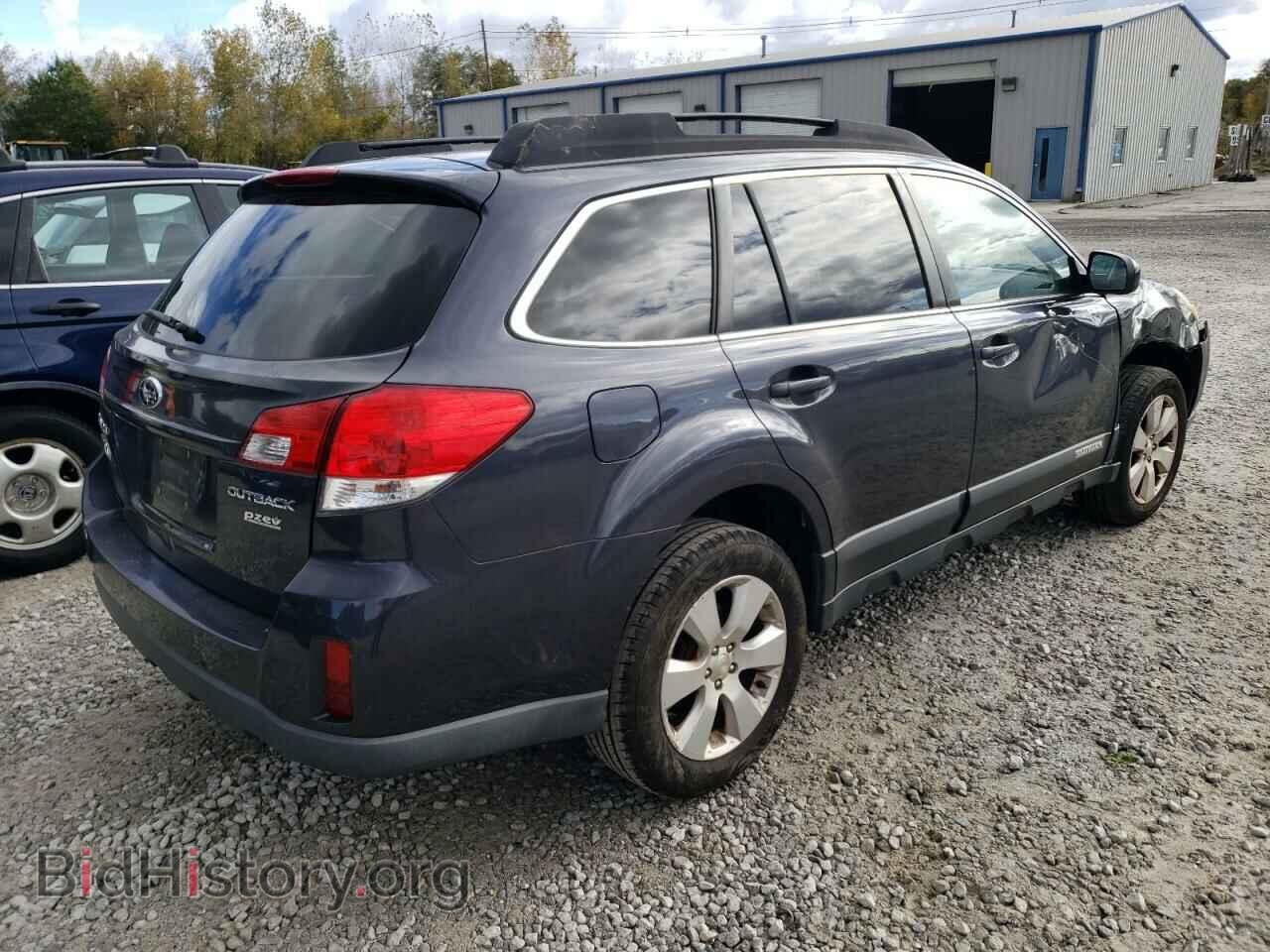 2011 SUBARU OUTBACK - VIN: 4S4BRBCC8B3389838 - Фото 3