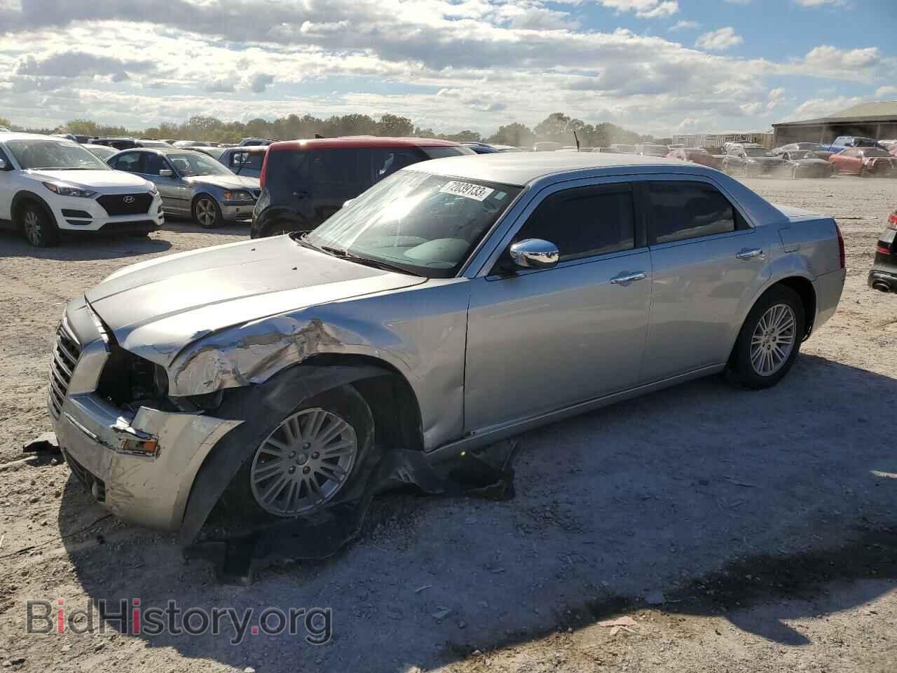 Фотография 2C3CA4CD5AH101598 - CHRYSLER 300 2010