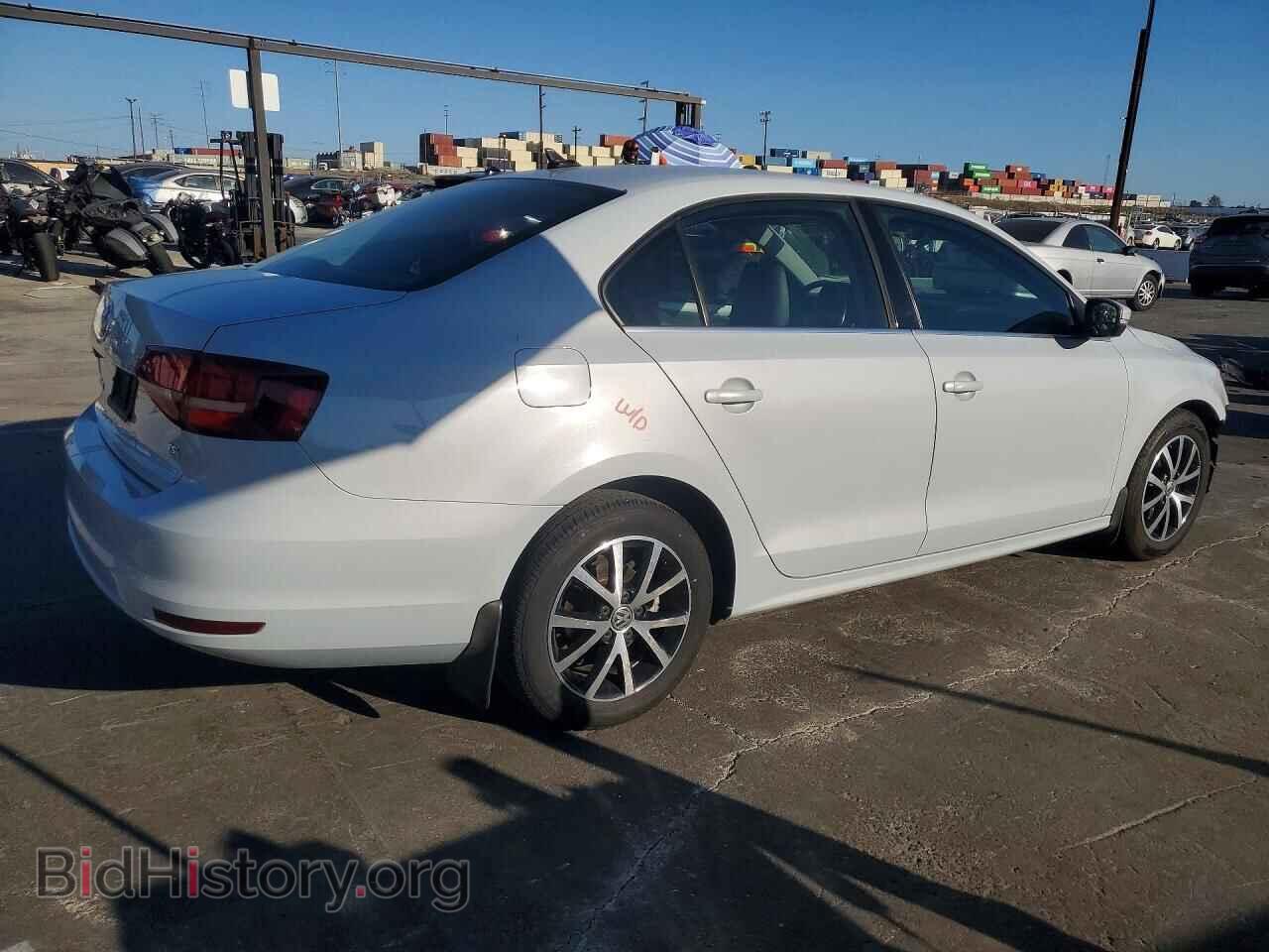 2017 VOLKSWAGEN JETTA - VIN: 3VWDB7AJ7HM355183 - Photo 3