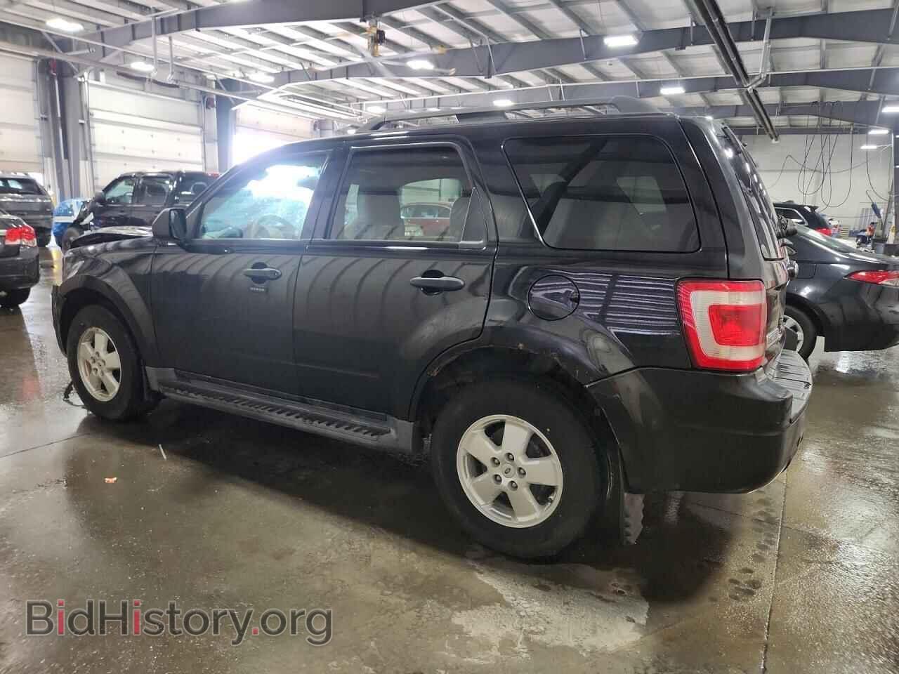 2011 FORD ESCAPE - VIN: 1FMCU9DG9BKC54175 - Фото 2