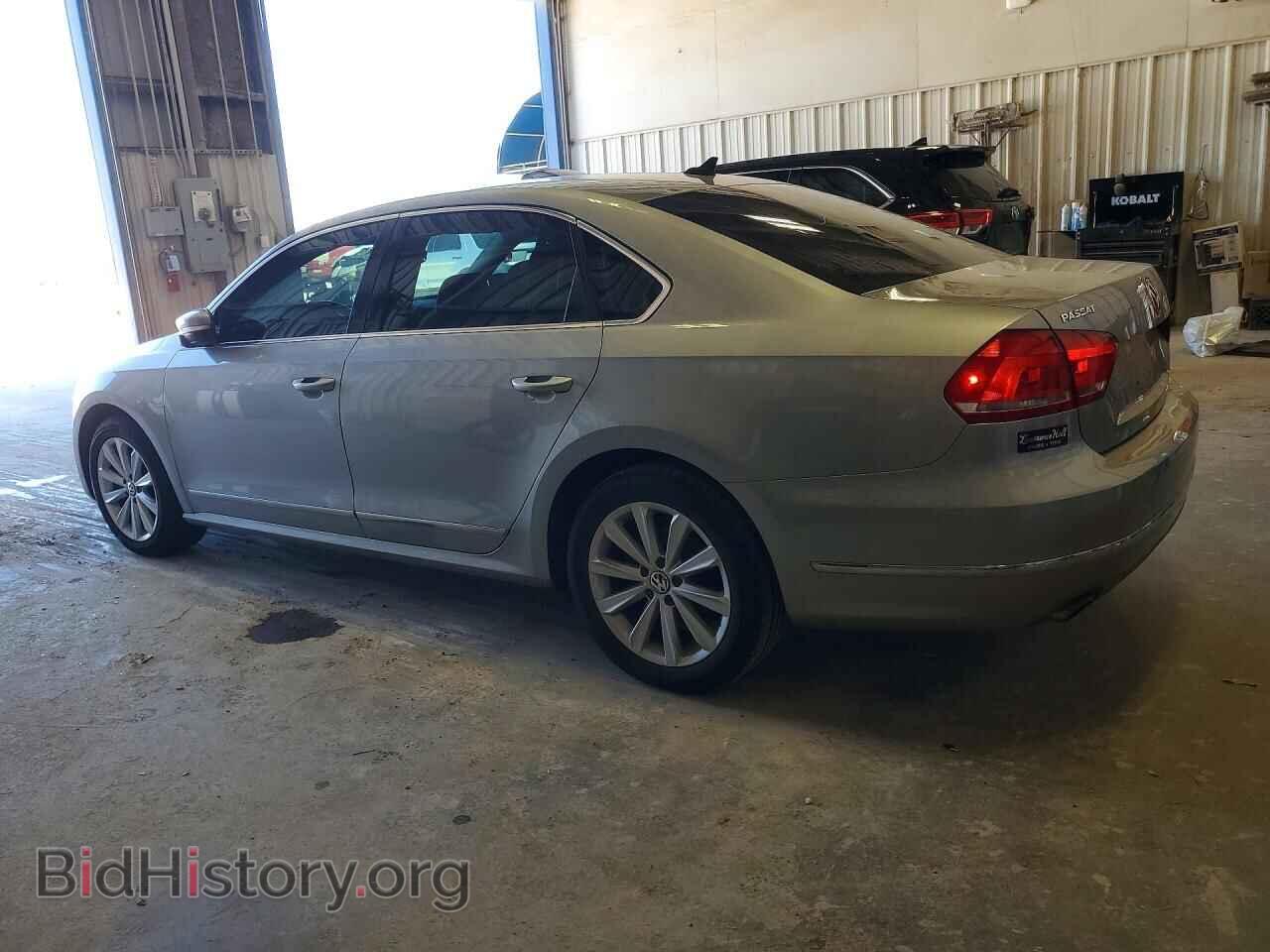 2013 VOLKSWAGEN PASSAT - VIN: 1VWCH7A33DC004570 - Фото 2