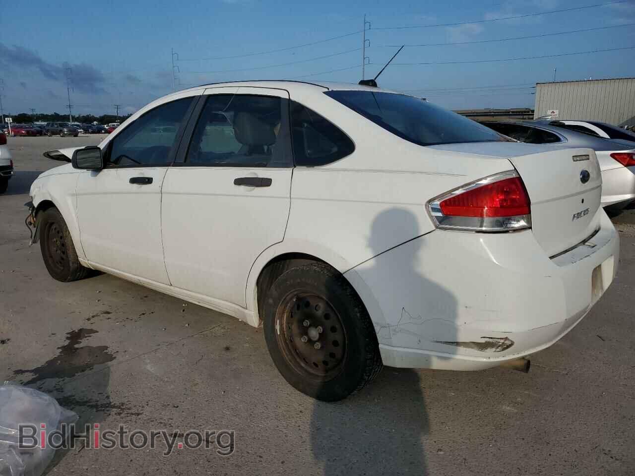 2008 FORD FOCUS - VIN: 1FAHP34N98W242323 - Фото 2