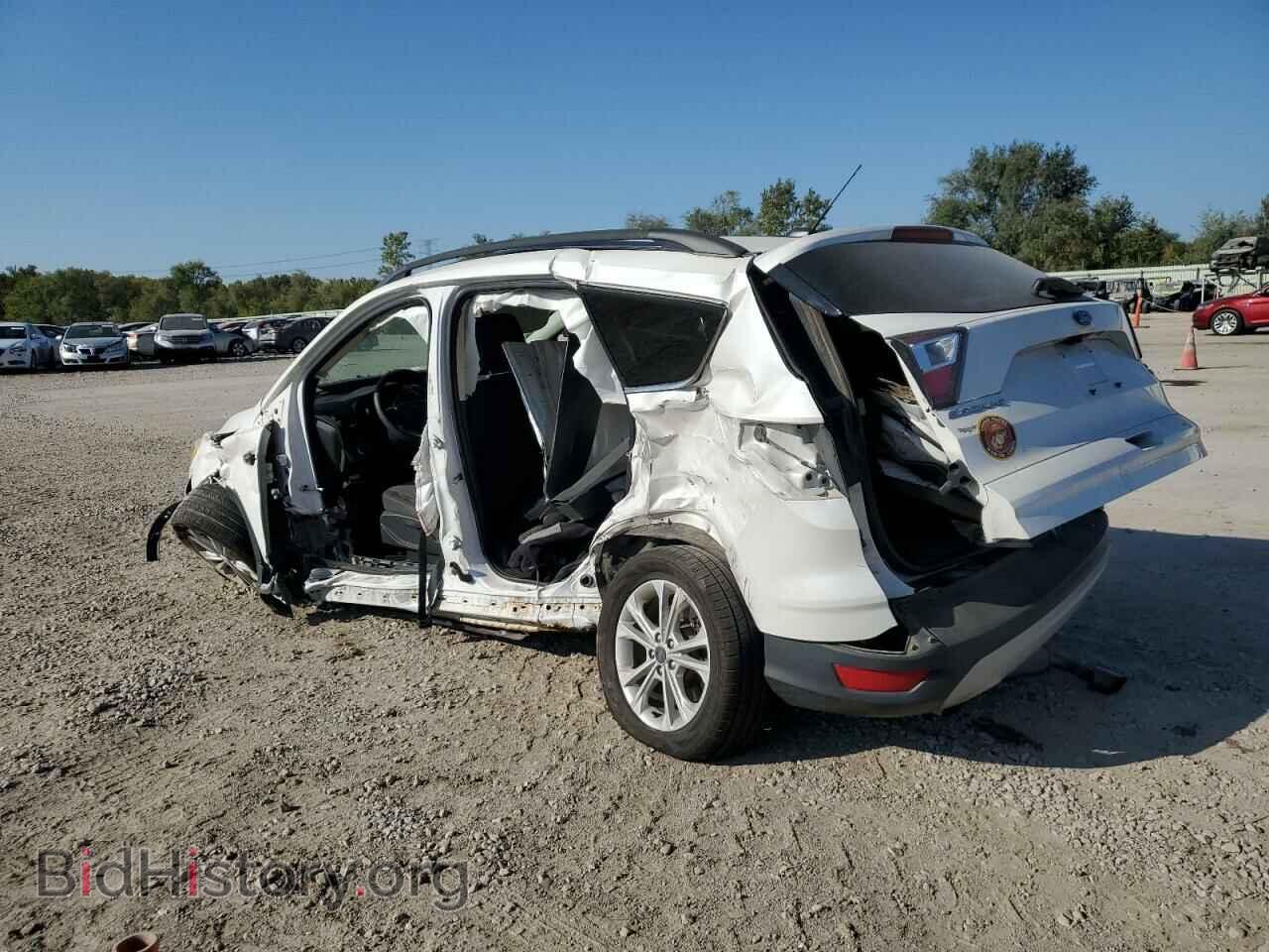 2017 FORD ESCAPE - VIN: 1FMCU0GD2HUB17332 - Фото 2