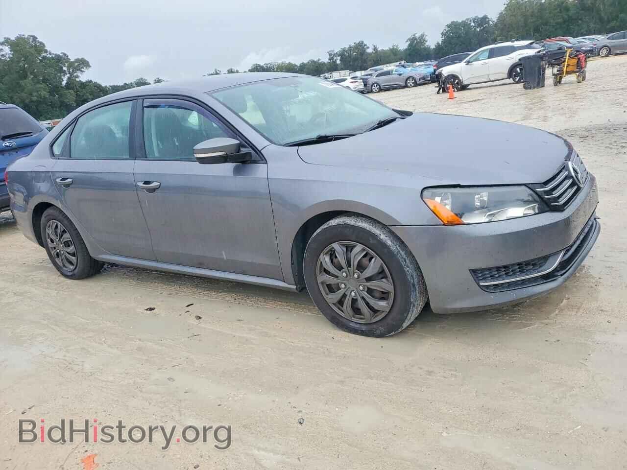 2014 Volkswagen PASSAT (VIN 1VWAP7A34EC002788) — photo 4 of 13