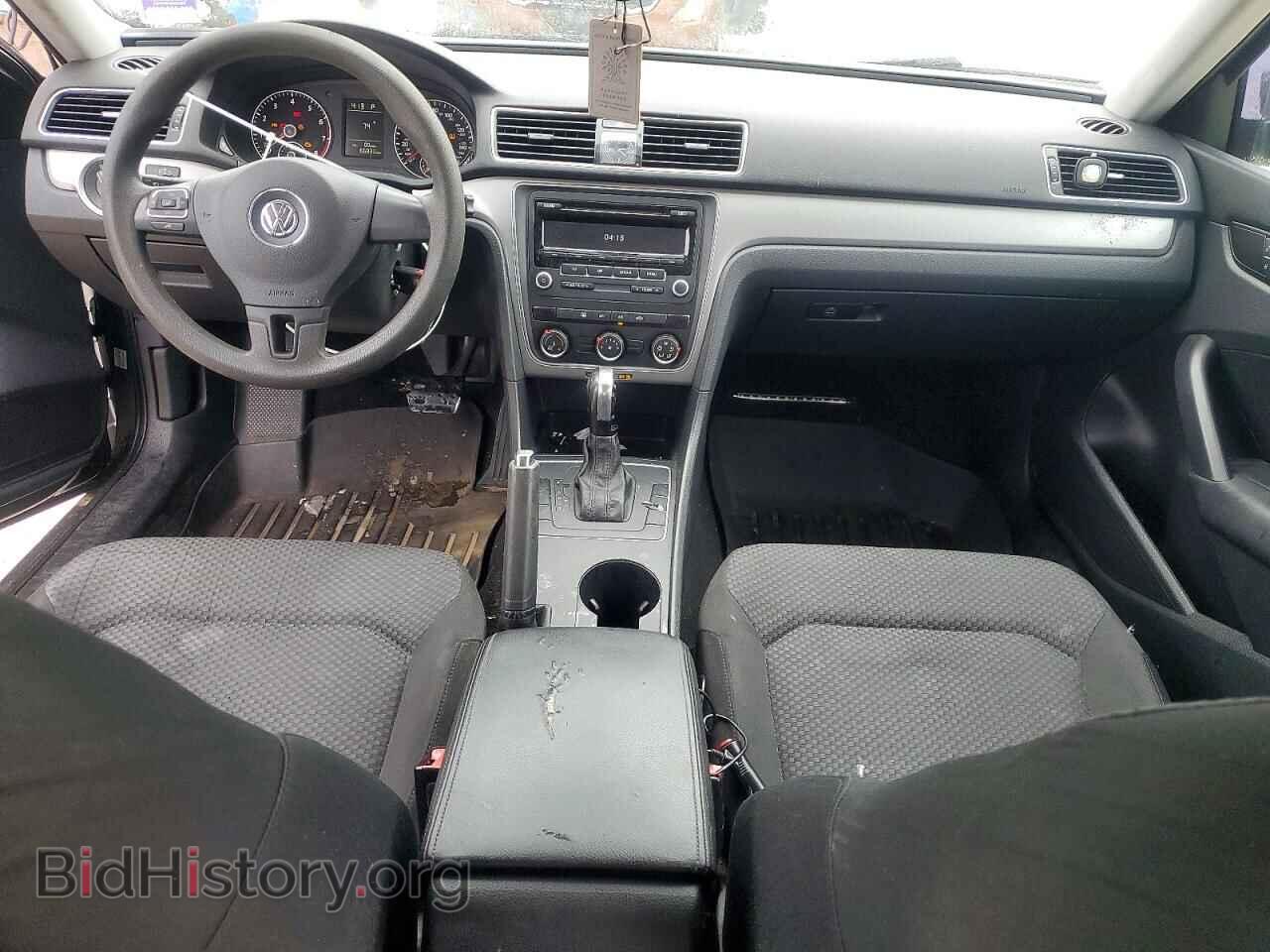 2014 Volkswagen PASSAT (VIN 1VWAP7A34EC002788) — photo 8 of 13