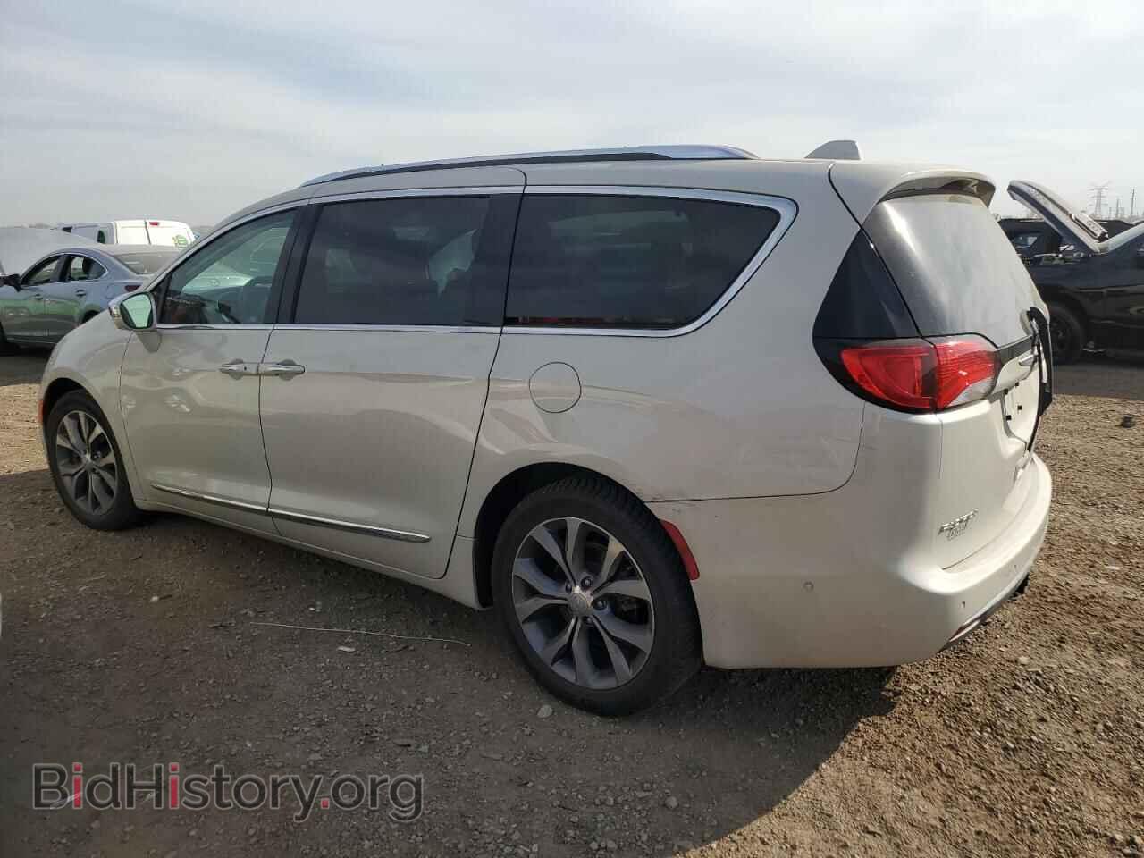 2017 CHRYSLER PACIFICA - VIN: 2C4RC1GG1HR648004 - Photo 2