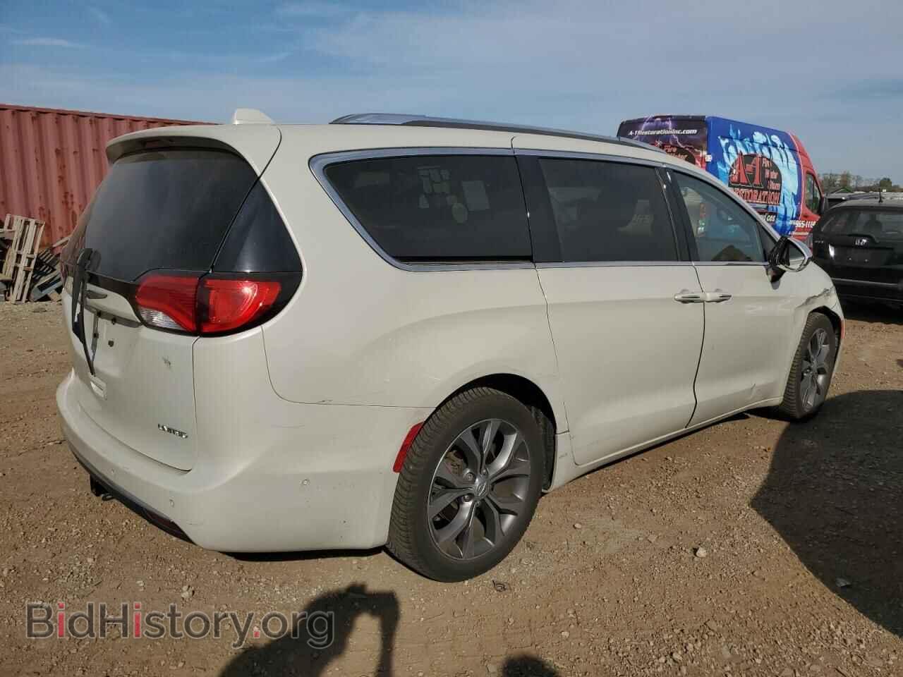 2017 CHRYSLER PACIFICA - VIN: 2C4RC1GG1HR648004 - Photo 3