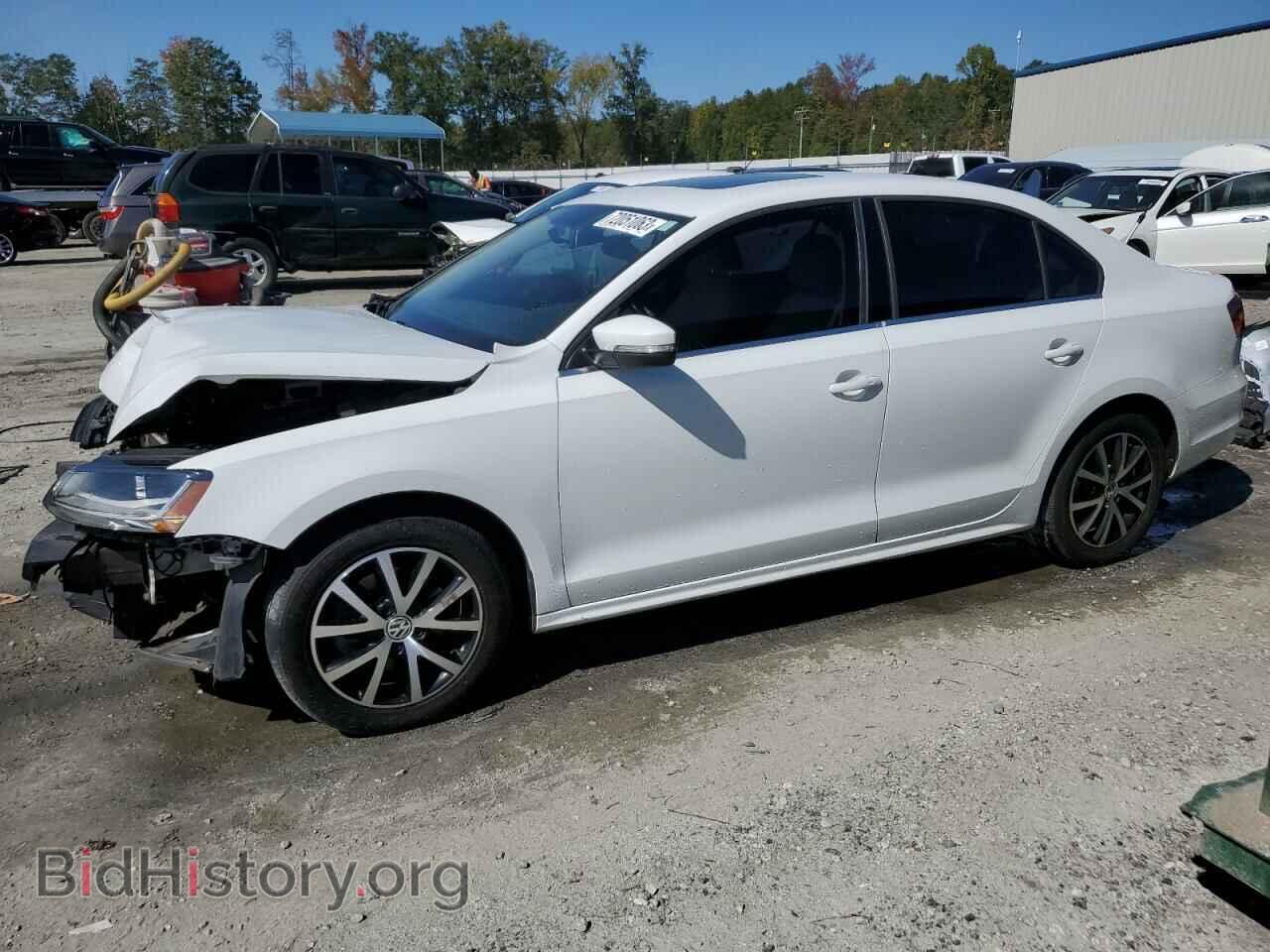 Фотография 3VWDB7AJ7HM209107 - VOLKSWAGEN JETTA 2017