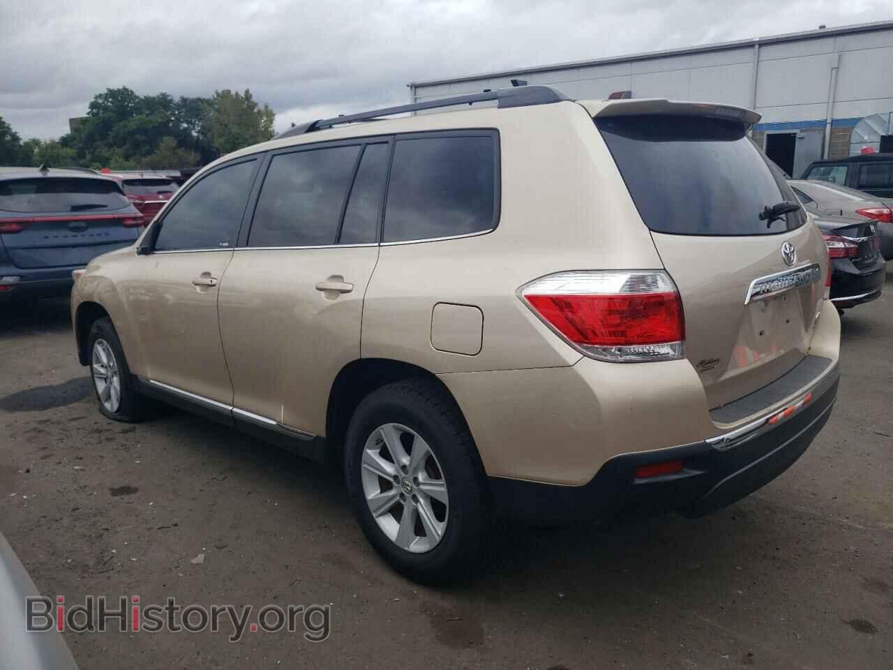 2012 TOYOTA HIGHLANDER - VIN: 5TDBK3EH6CS157035 - Photo 2