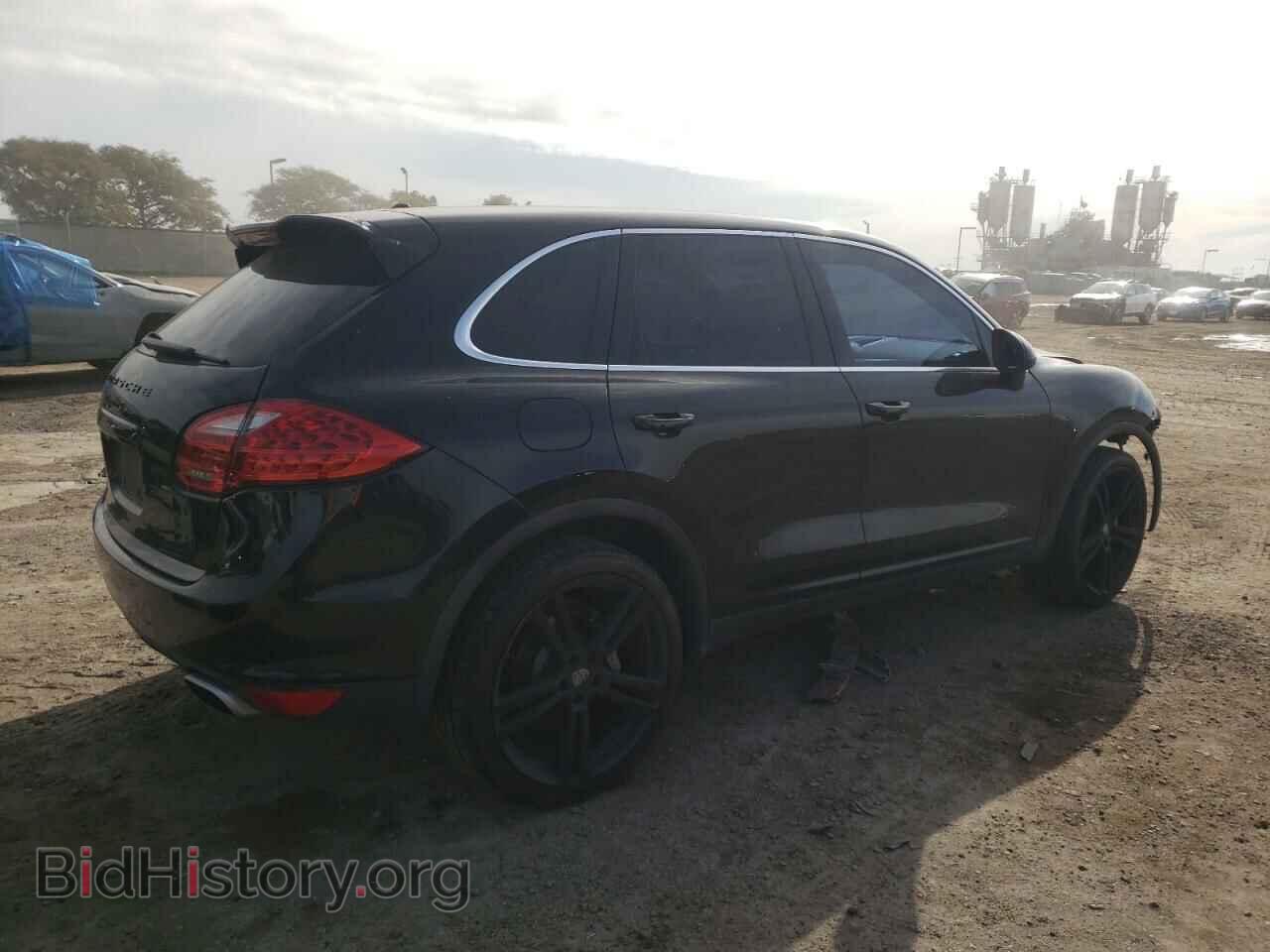 2011 PORSCHE CAYENNE - VIN: WP1AB2A25BLA47339 - Фото 3