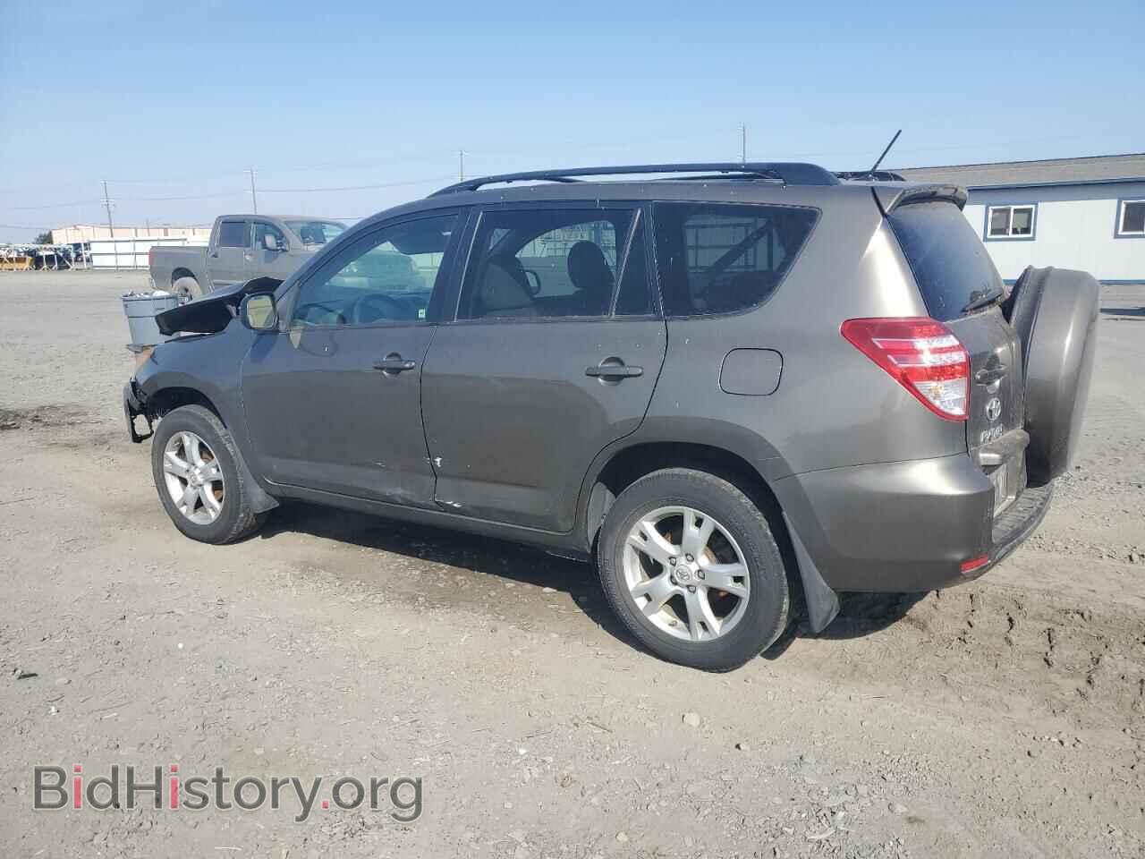 2011 TOYOTA RAV4 - VIN: 2T3BF4DV1BW106850 - Фото 2