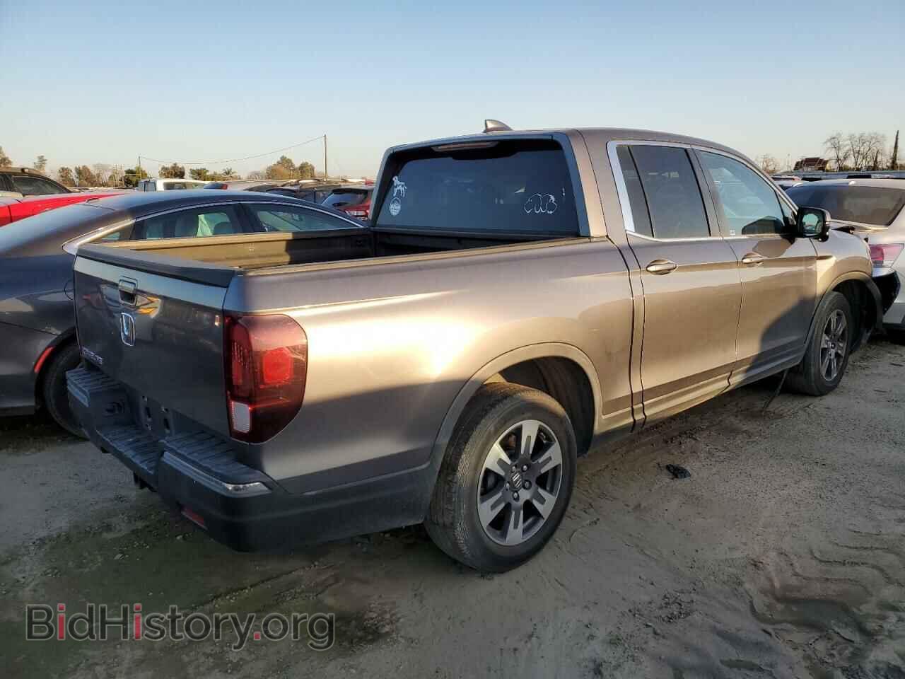 2017 HONDA RIDGELINE - VIN: 5FPYK2F61HB006883 - Фото 3