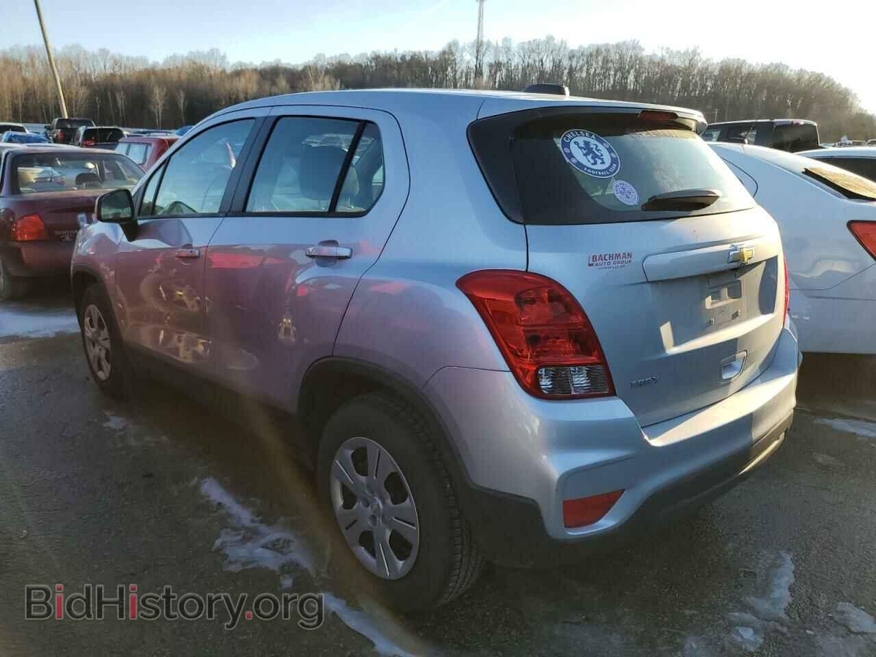 2017 CHEVROLET TRAX - VIN: 3GNCJKSB7HL194357 - Фото 2
