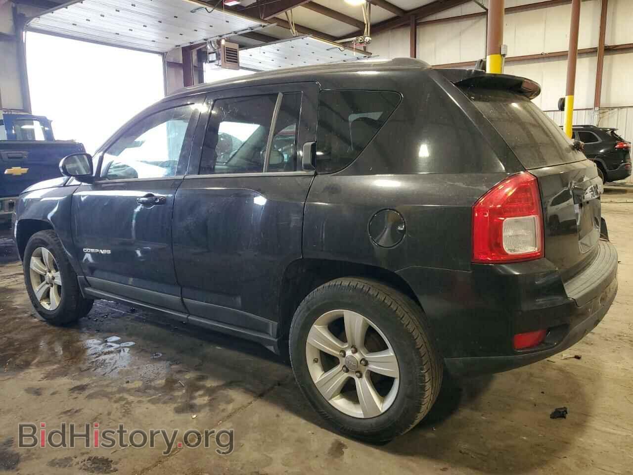 2011 JEEP COMPASS - VIN: 1J4NT1FBXBD213877 - Photo 2