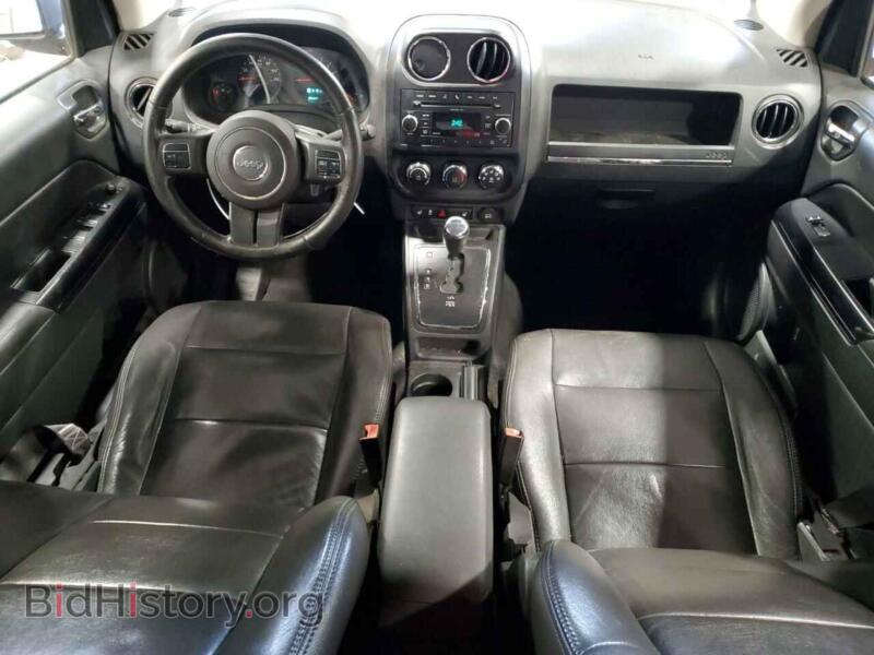 2011 Jeep COMPASS (VIN 1J4NT1FBXBD213877) — фото 8 из 13
