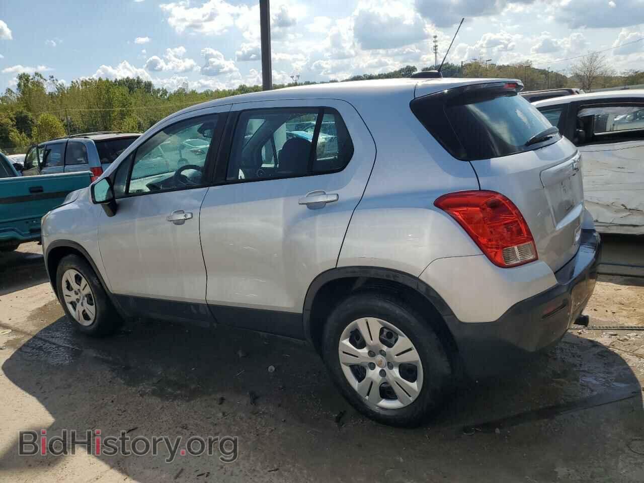 2016 CHEVROLET TRAX - VIN: 3GNCJKSB1GL266667 - Фото 2