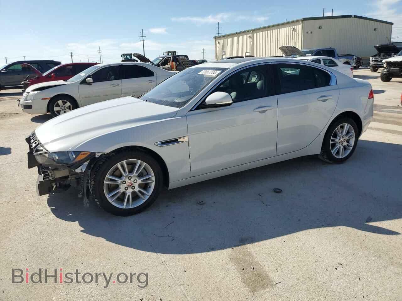 Фотография SAJAD4FX8JCP32379 - JAGUAR XE 2018