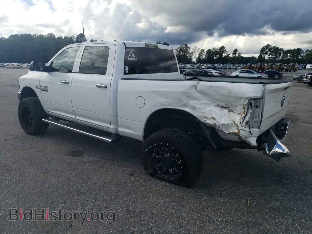 2018 RAM All Models - VIN: 3C6UR5CL2JG403928 - Photo 2