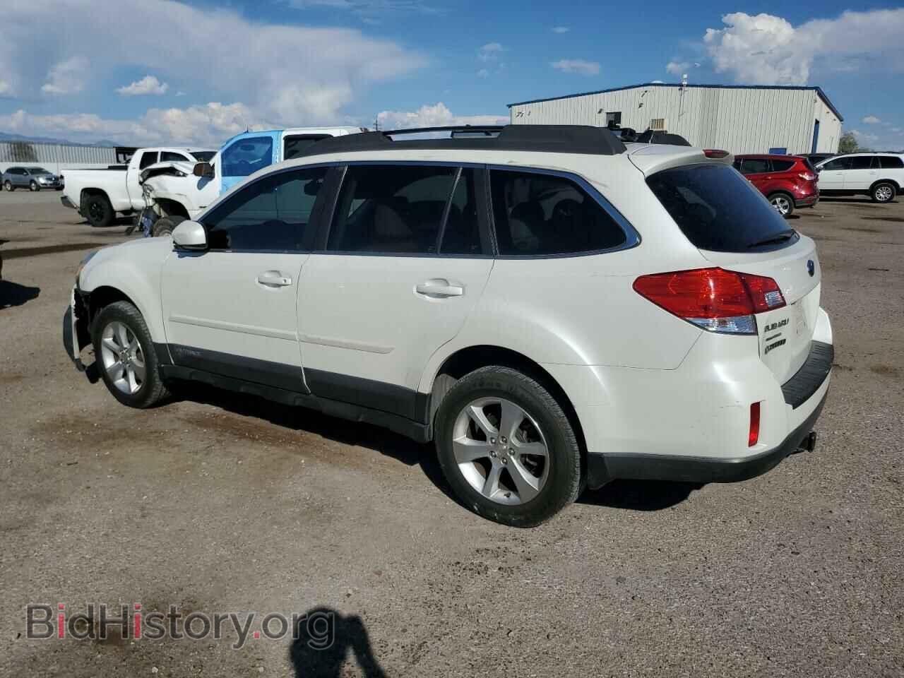 2014 SUBARU OUTBACK - VIN: 4S4BRDLC4E2252076 - Photo 2