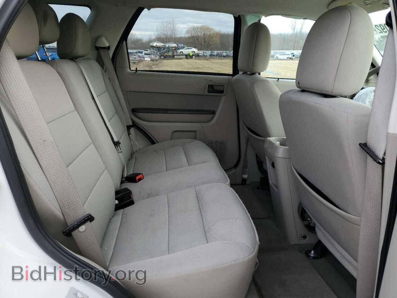 2010 FORD ESCAPE - VIN: 1FMCU0D76AKB78585 - Фото 11