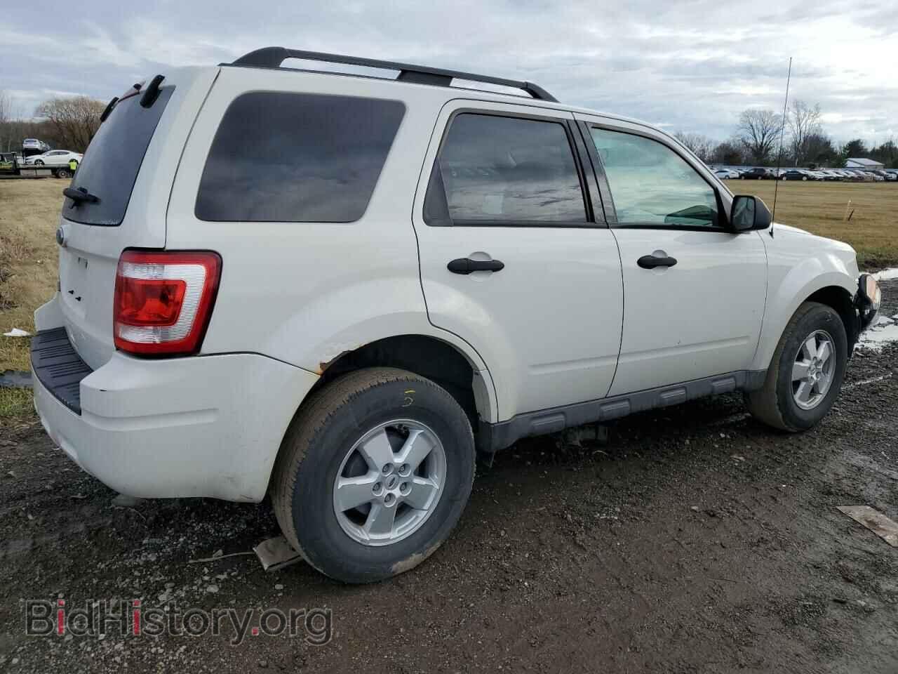 2010 FORD ESCAPE - VIN: 1FMCU0D76AKB78585 - Фото 3