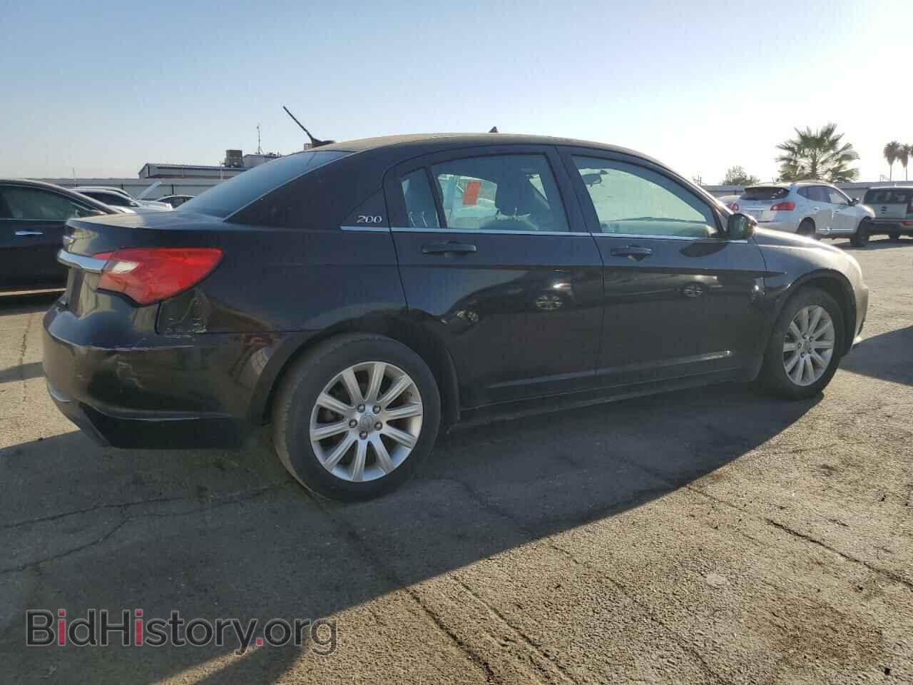 2011 CHRYSLER 200 - VIN: 1C3BC1FG3BN606784 - Фото 3