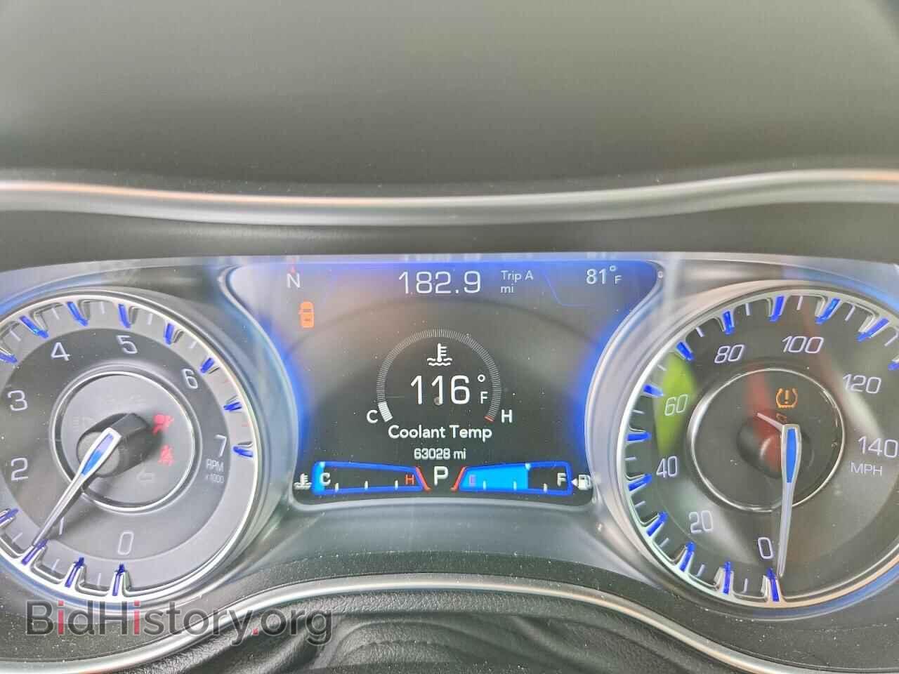 2019 CHRYSLER 300 - VIN: 2C3CCAAGXKH561444 - Фото 9