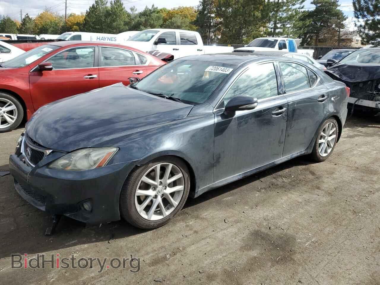 Photo JTHBF5C2XB5137761 - LEXUS IS 2011