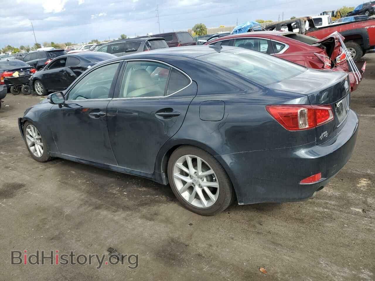 2011 LEXUS IS - VIN: JTHBF5C2XB5137761 - Photo 2