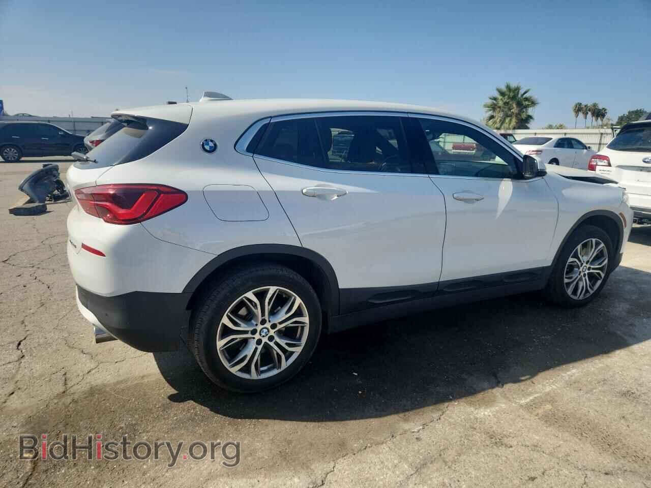 2018 BMW X2 - VIN: WBXYJ5C32JEF80042 - Фото 3