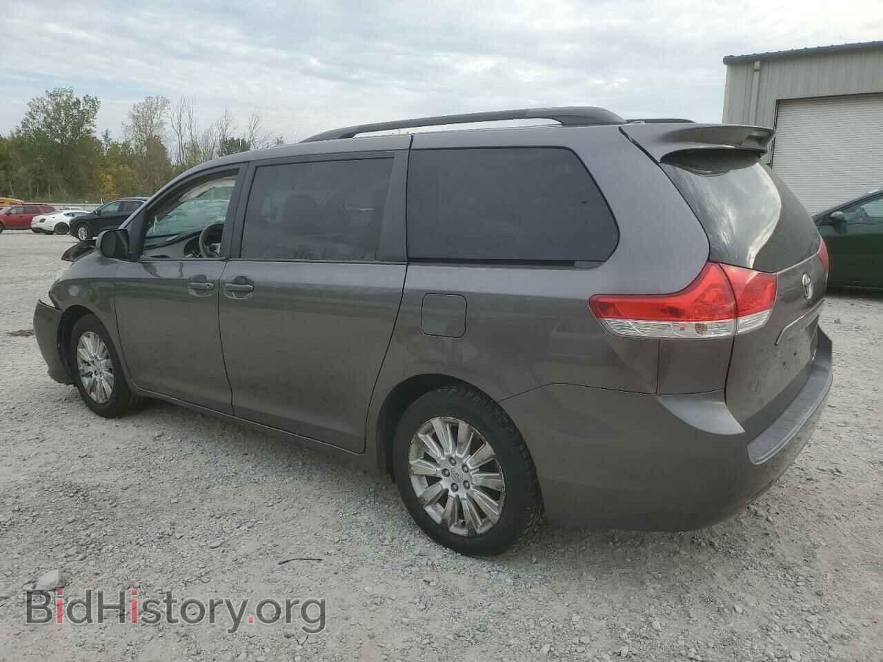 2011 TOYOTA All Models - VIN: 5TDJK3DC2BS014275 - Фото 2