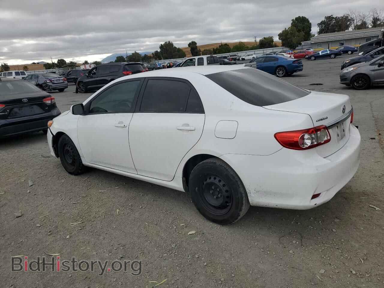 2011 TOYOTA COROLLA - VIN: 2T1BU4EE5BC596451 - Фото 2