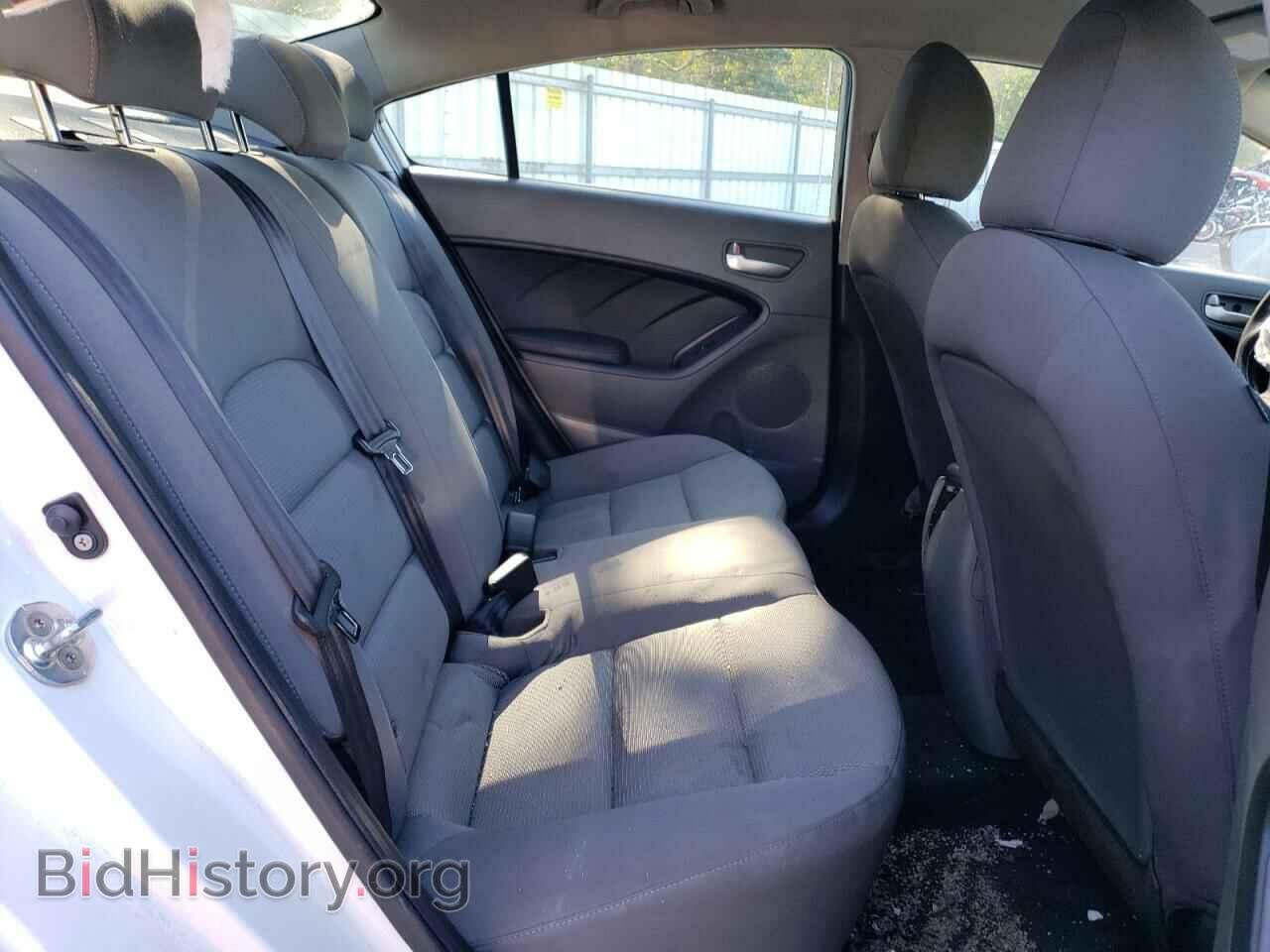 2017 KIA FORTE - VIN: 3KPFK4A76HE020411 - Фото 10