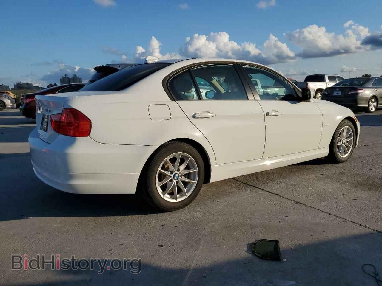 2010 BMW 3 SERIES - VIN: WBAPH7G55ANM52691 - Фото 3