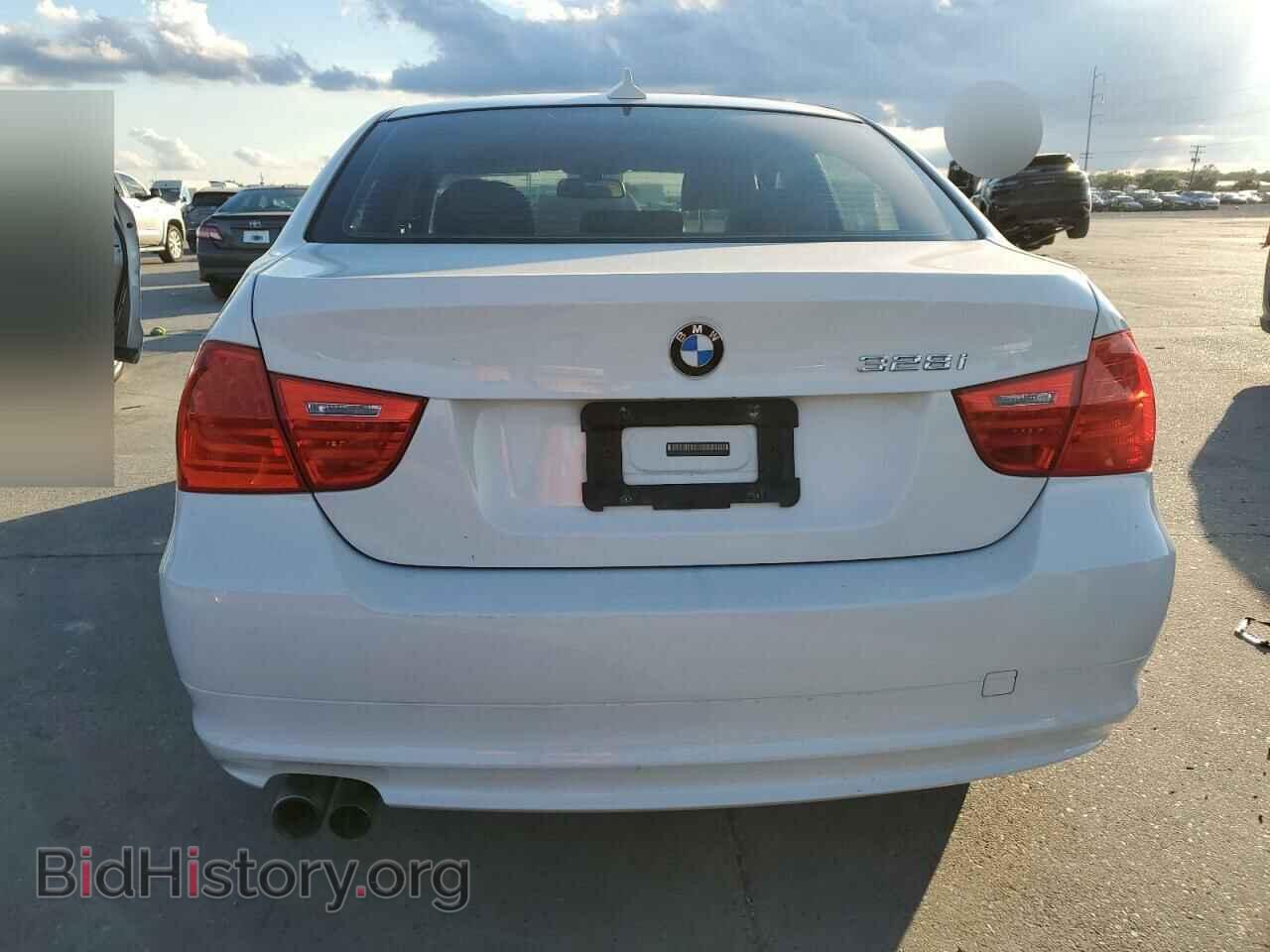 2010 BMW 3 SERIES - VIN: WBAPH7G55ANM52691 - Фото 6